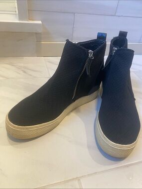 Steve Madden Loxley Black Knit Wedge Sneakers with Side Zipper size 7.5